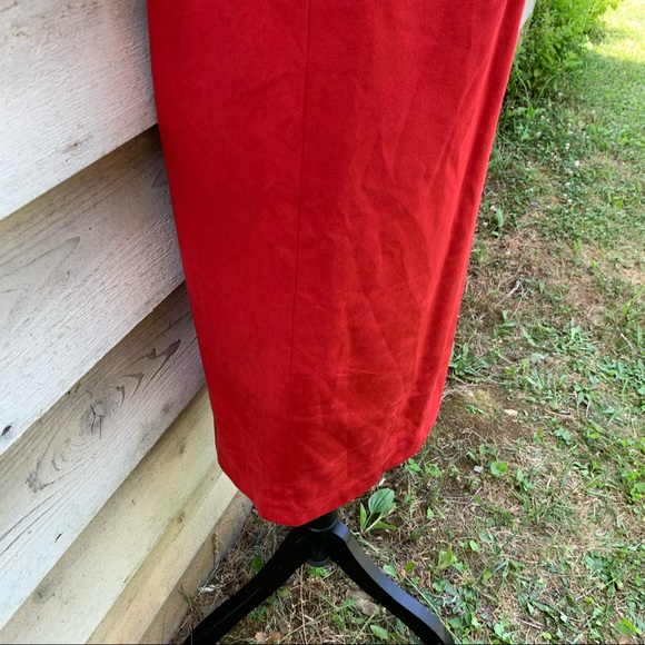 Vintage 80s Red Vegan Faux Suede Leather High Waisted Fitted Midi Pencil Skirt - Picture 12 of 16